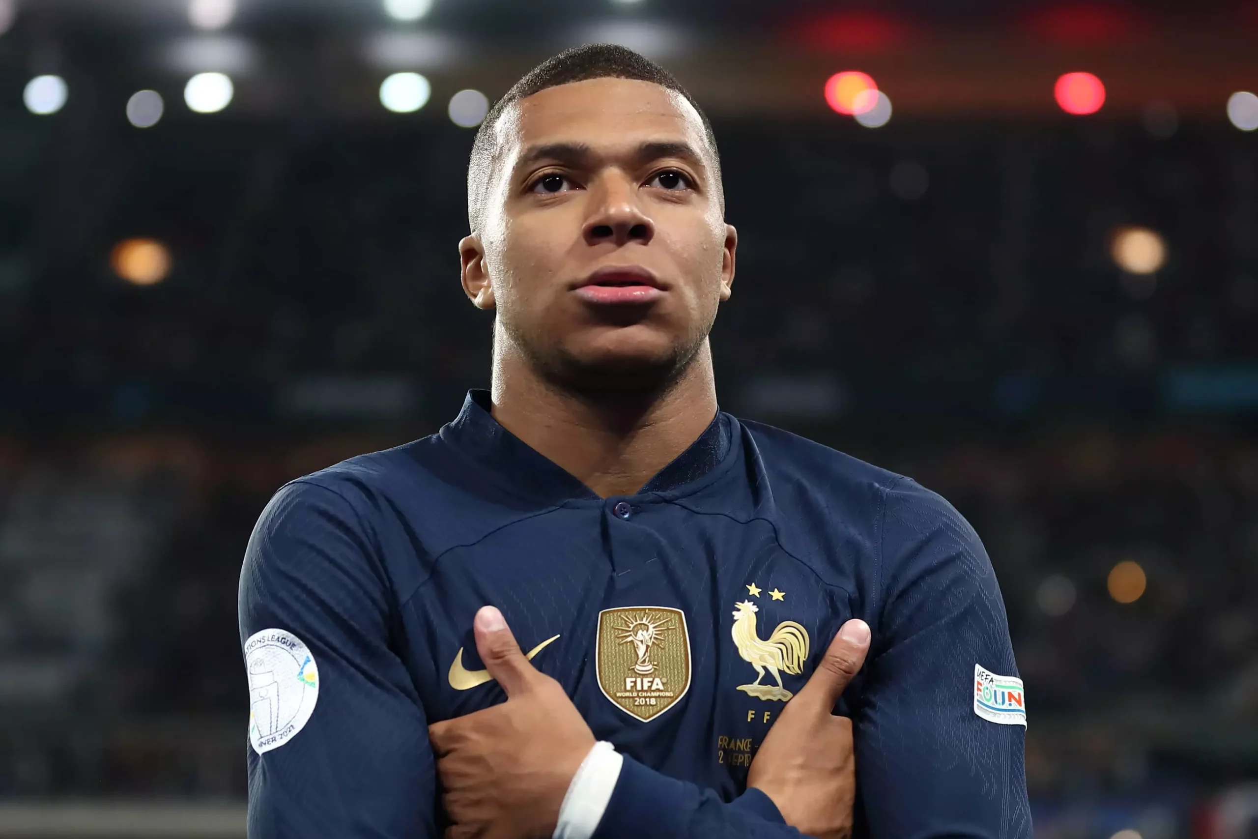 Kylian Mbappé (O Flash do futebol!)